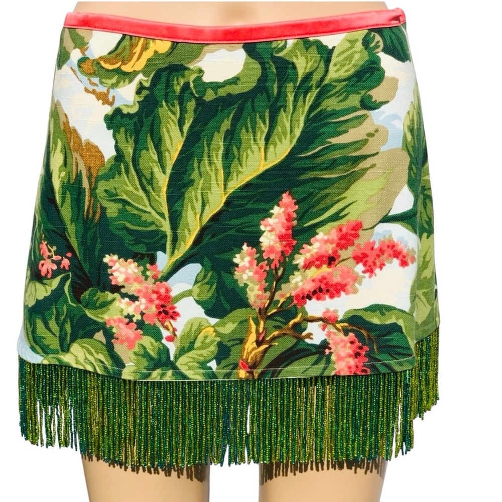 Tropical floral pattern mini skirt with beading Sz 8